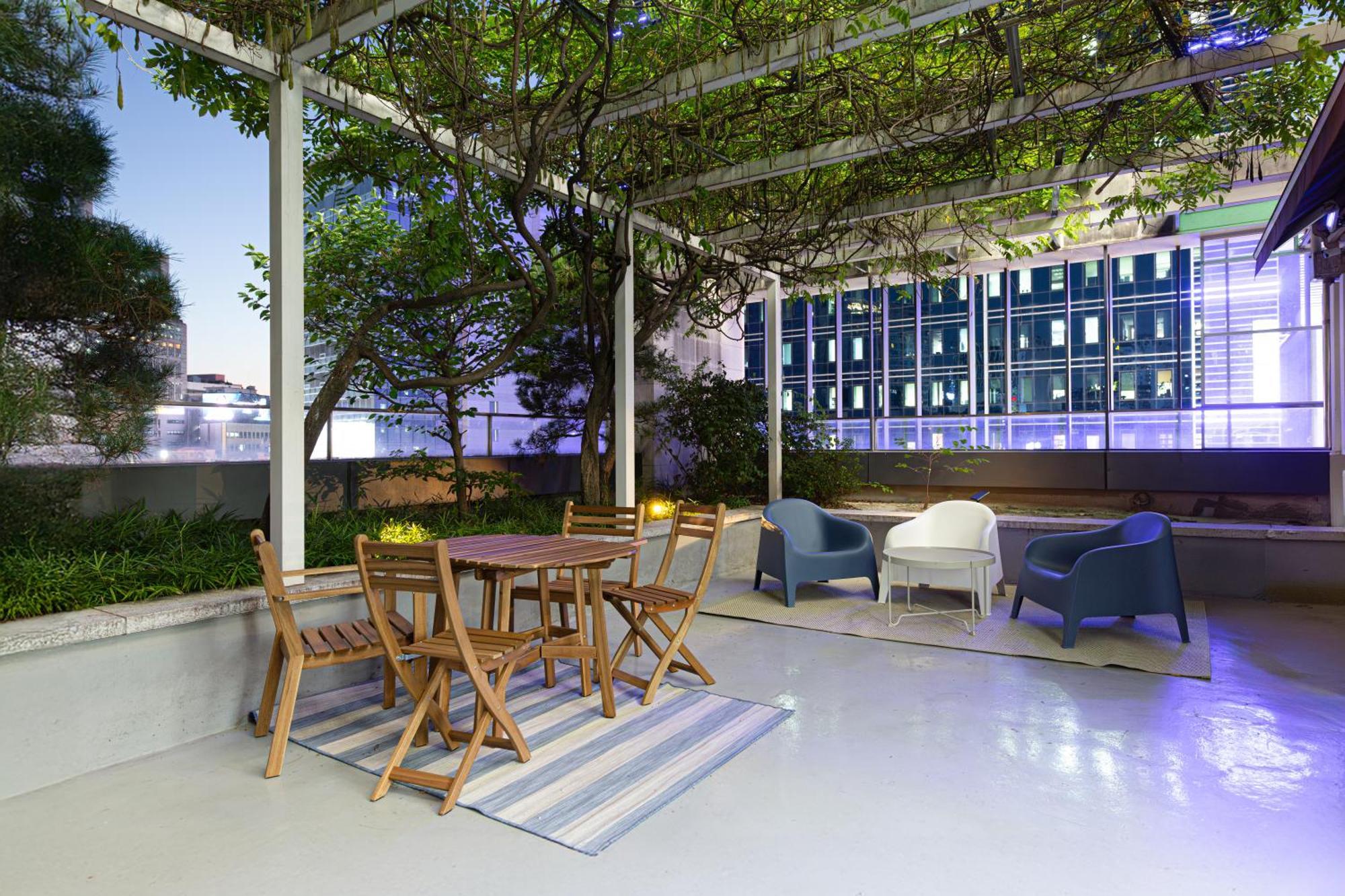 Uhoostay Myeongdong Guesthouse Seoul Ngoại thất bức ảnh